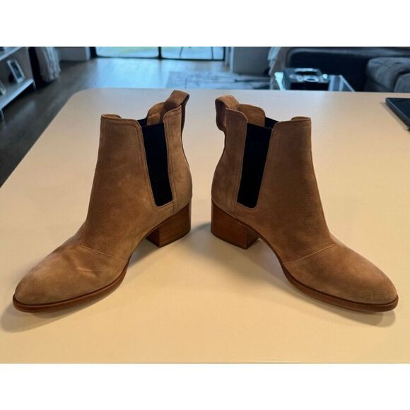 Rag & Bone Walker tan suede Chelsea bootie size 38/8 excellent condition - Picture 2 of 7
